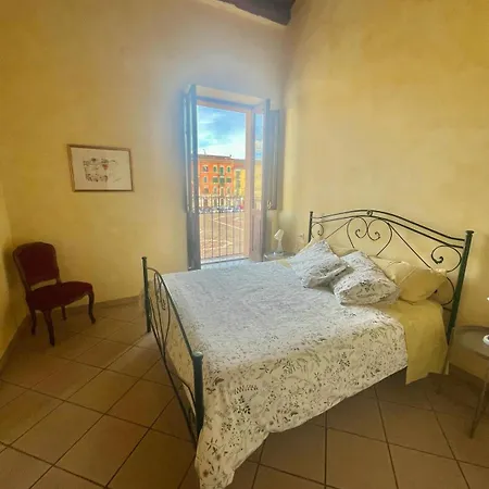 La Casetta In Piazza 술모나
